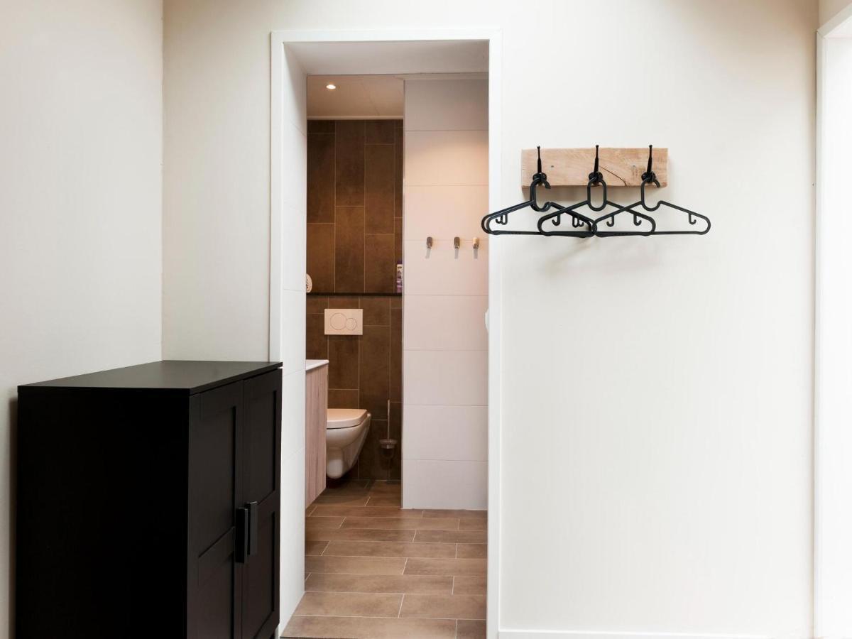 Vakantiehuis Inviting In With Private Sauna